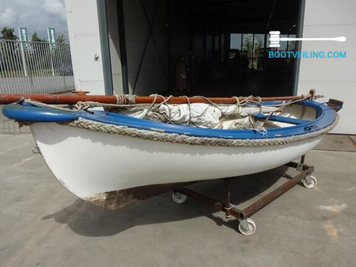 Polyester Open zeilboot Oostzeejol 400