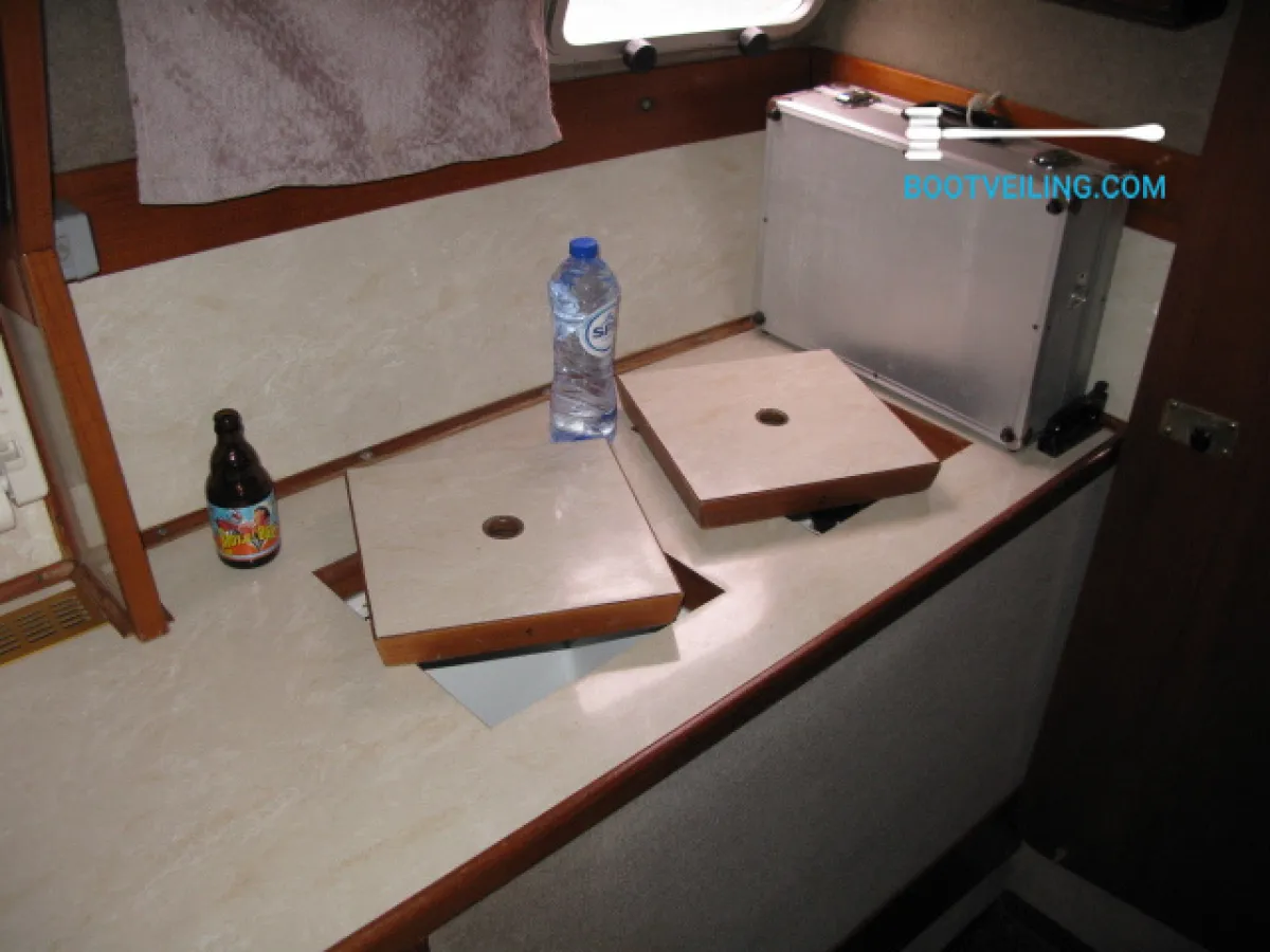 Polyester catamaran Catamaran 37