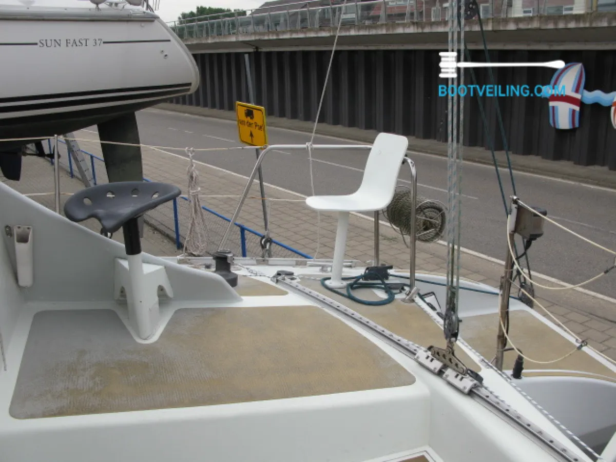 Polyester catamaran Catamaran 37