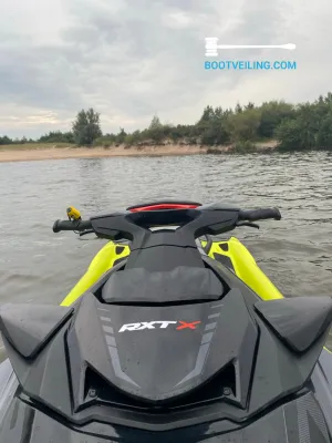 Polyester Jetski Sea-Doo RXT-X 300 Foto 1