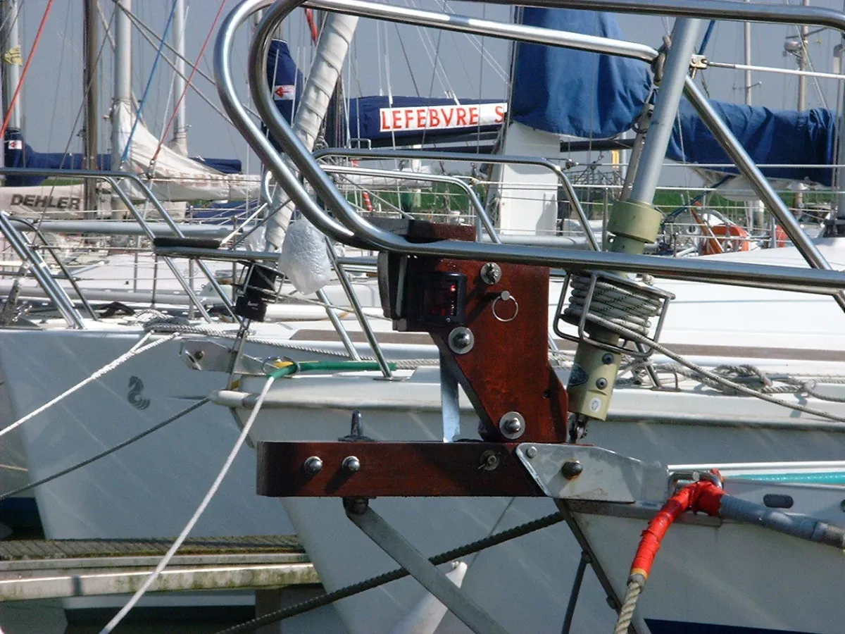 Polyester Voilier  282 DI