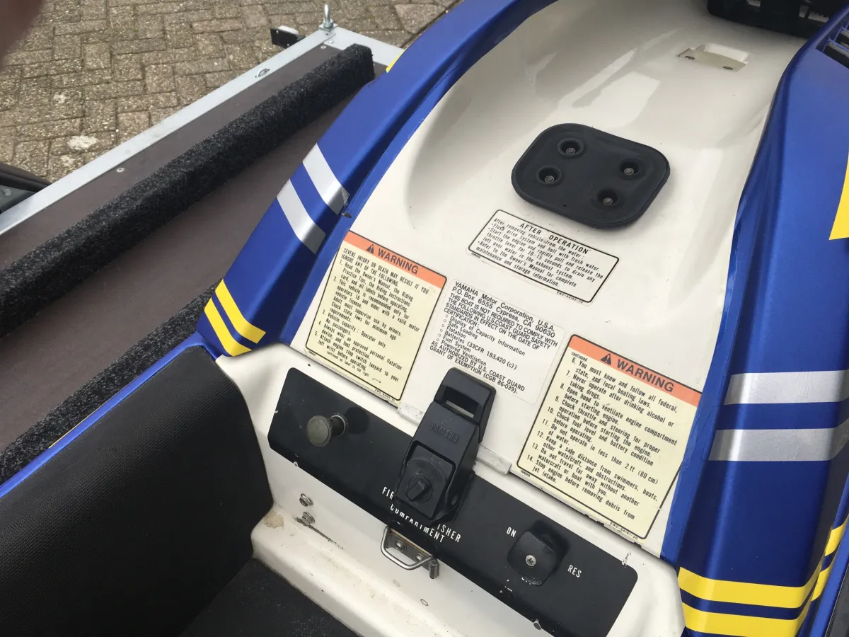 Polyester Jetski Yamaha Jetski