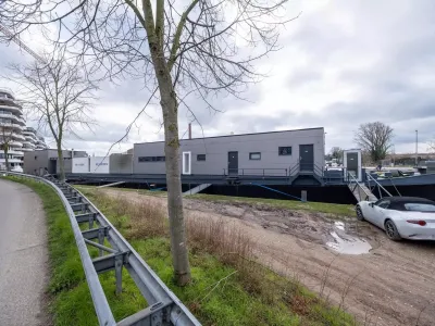 Staal Woonboot Wellnessboot 6300 Foto 1