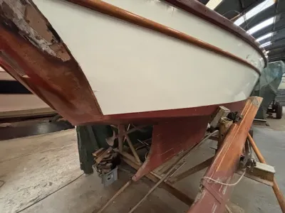 Hout Zeilboot Van de Stadt Delta 777 Foto 15