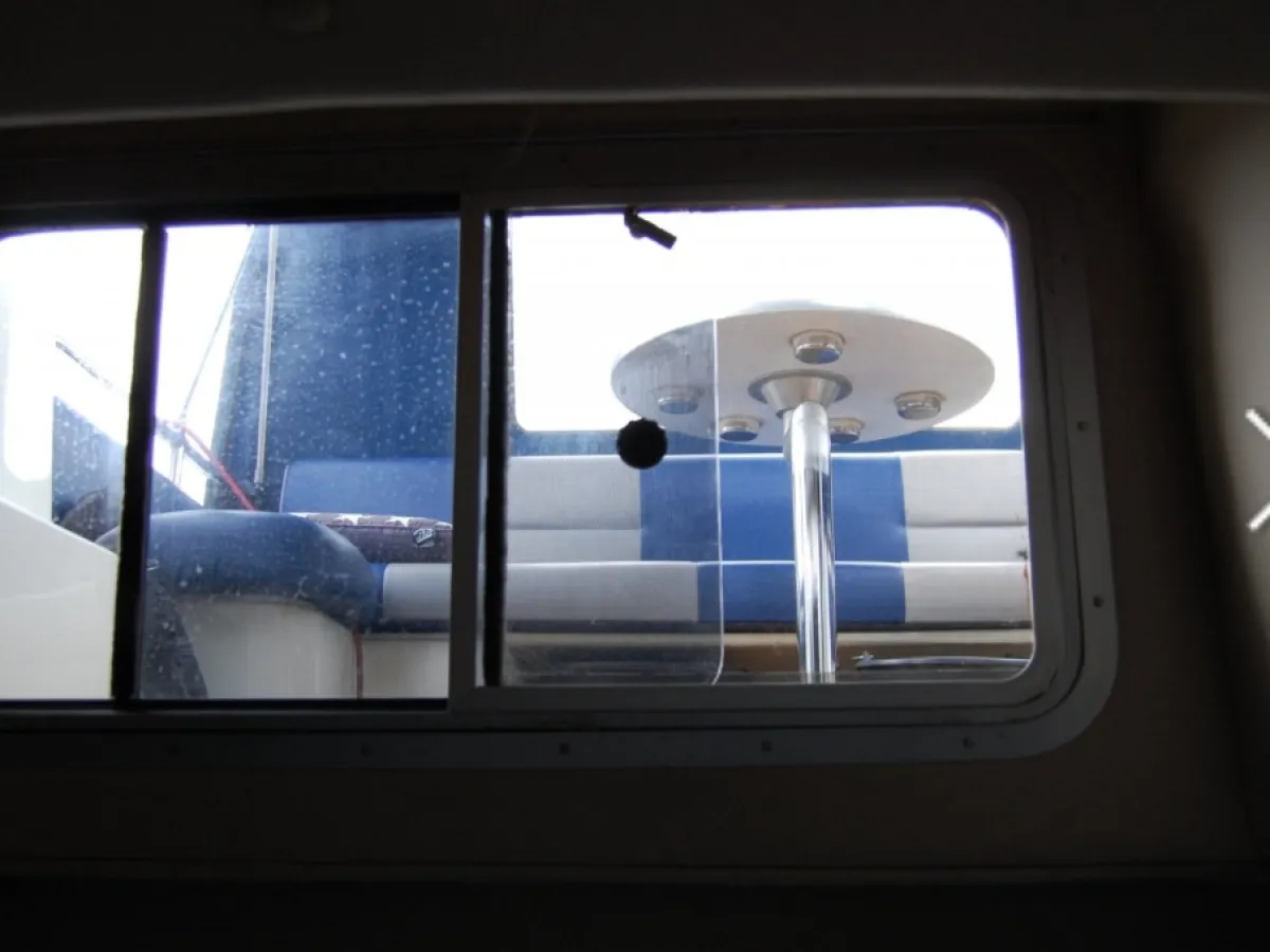 Polyester Bateau rapide Cruisers International Holiday224