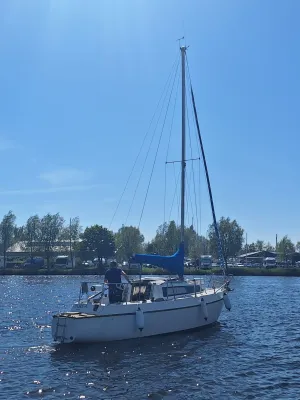 Polyester Sailboat EMKA 25 Photo 2