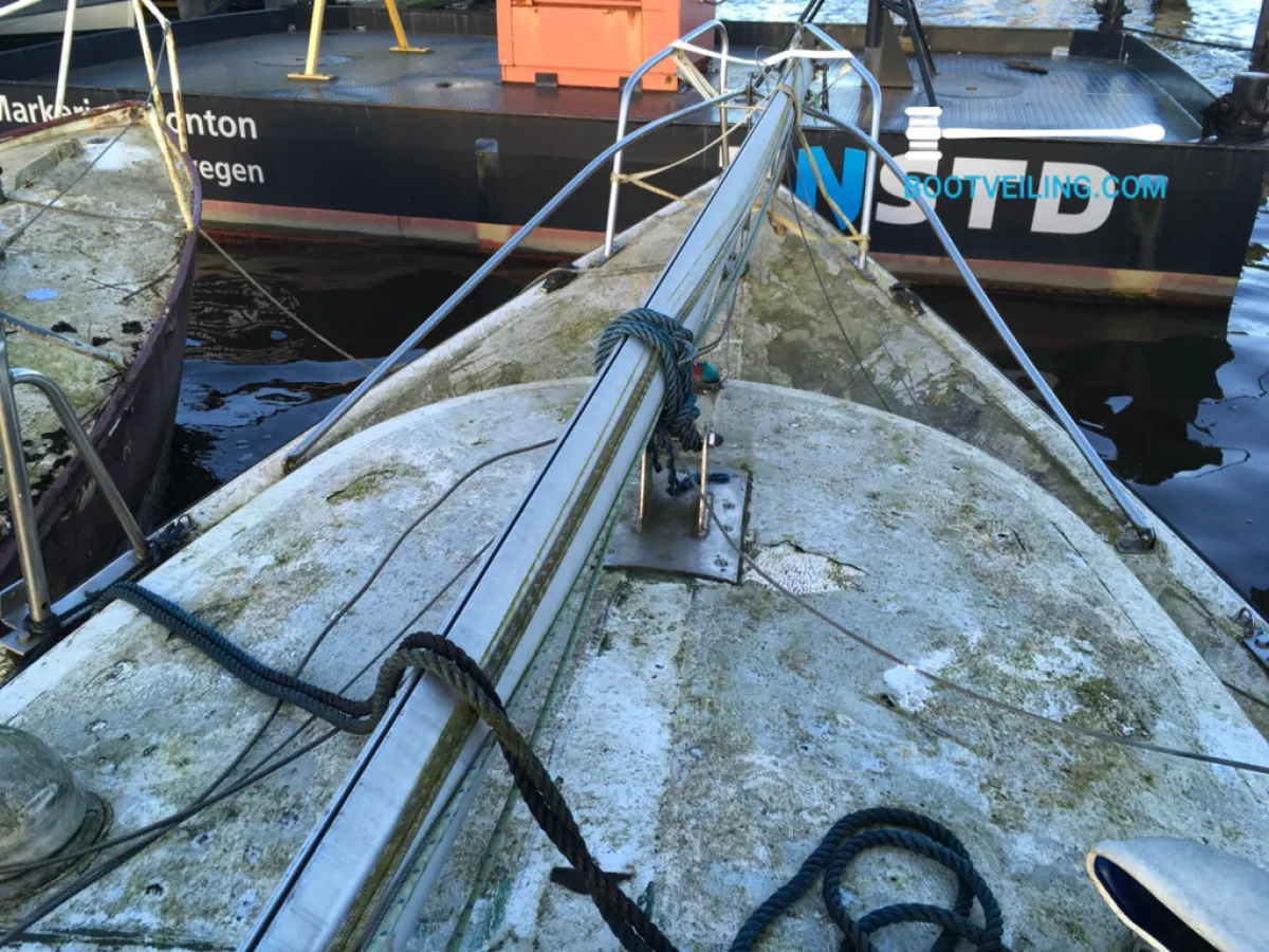 Polyester Open zeilboot Test 123