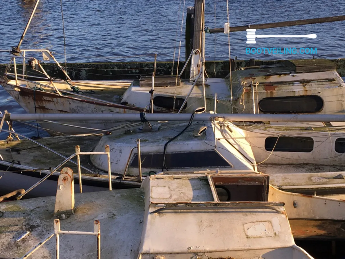 Polyester Open zeilboot Test 123
