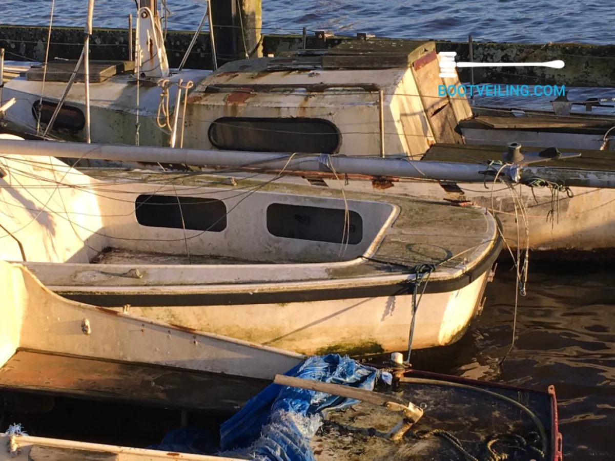 Polyester Open zeilboot Test 123