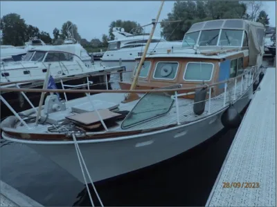 Stahl Motorboot Super van Craft  Foto 1