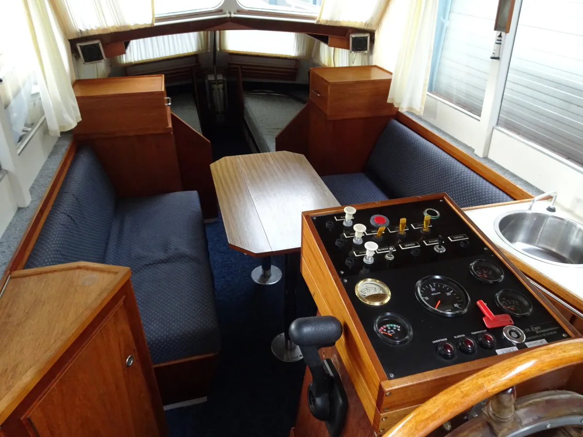 Staal Motorboot Westlander 1050