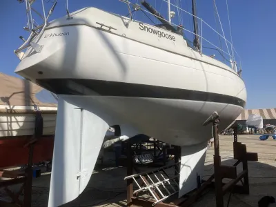 Polyester Sailboat Bostrom 31 MKII Photo 2