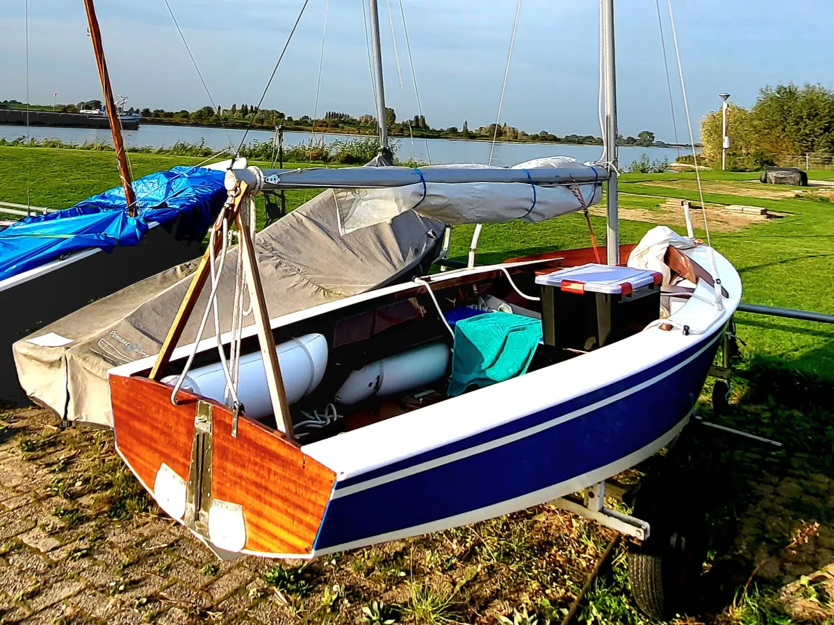 Hout Zeilboot Vaurien 408