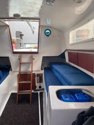 Polyester Sailboat Cabin sailboat 750 Photo 8