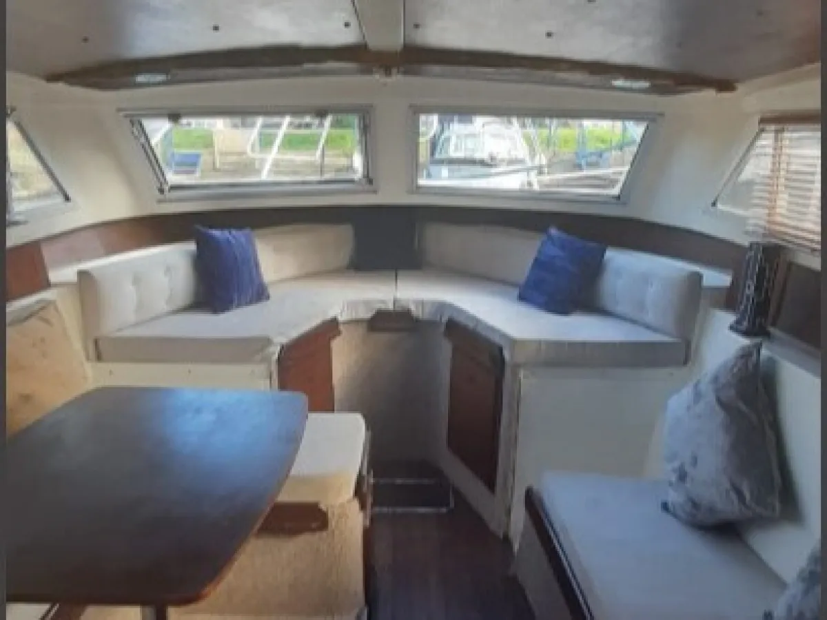 Polyester Motorboot Fairline Mirage