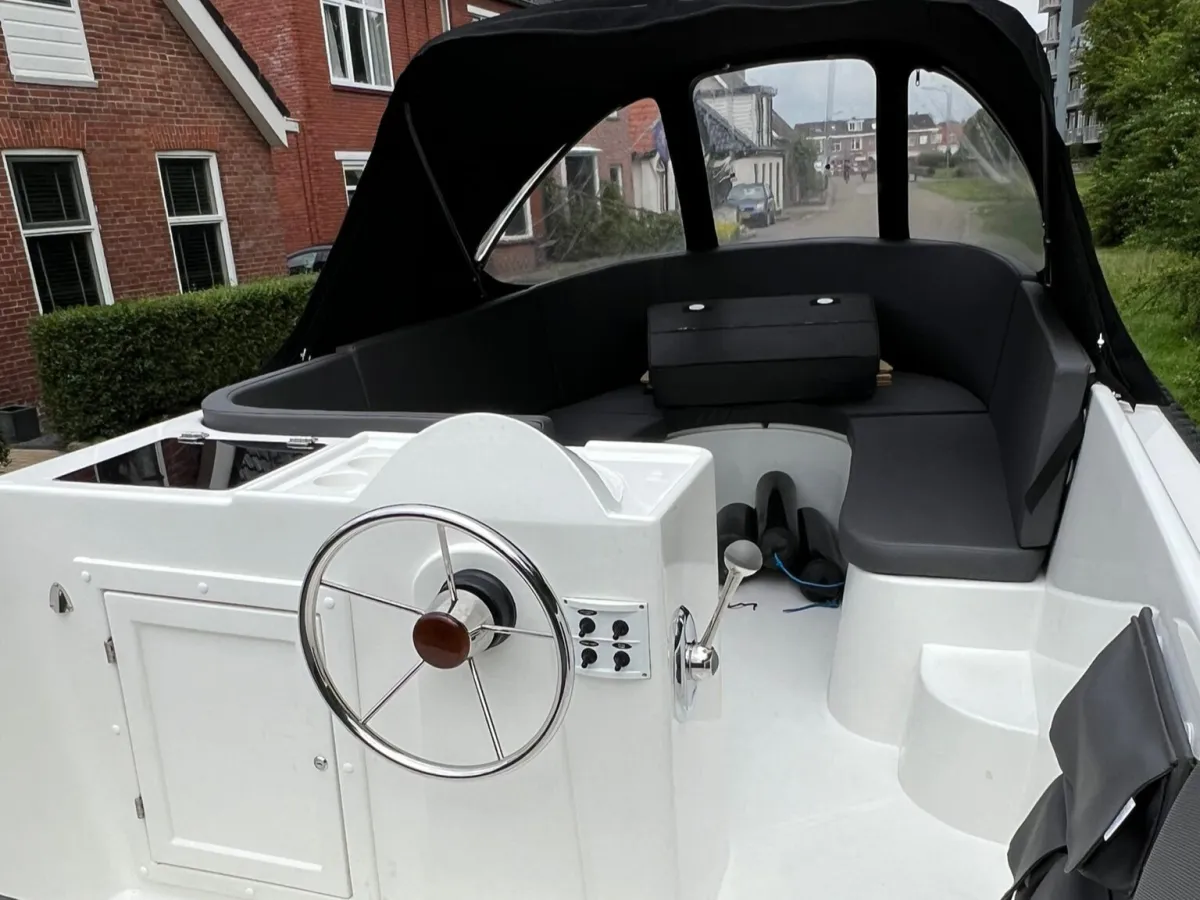 Polyester Sloep Valory 475