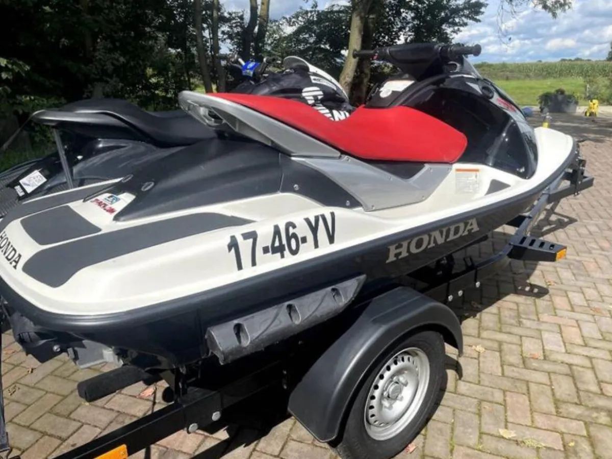 Other material Jetski Honda Aquatrax R-12X