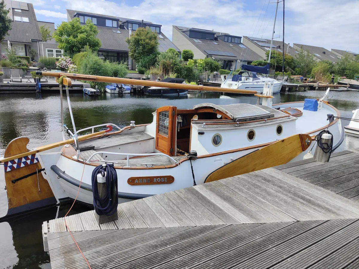 Acier Voilier Vollenhovense bol Platbodem