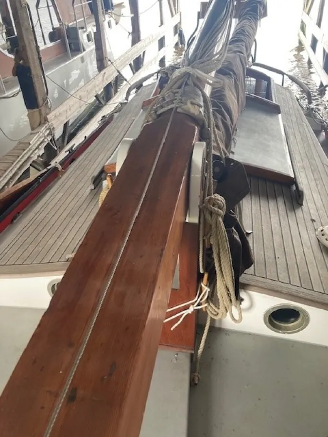 Acier Voilier Vollenhovense bol 850