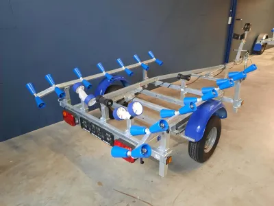 Staal Trailer iTrailers 430 Foto 1