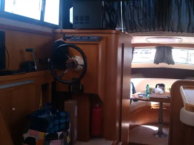 Polyester Motorboat Marco 990 AK Photo 9