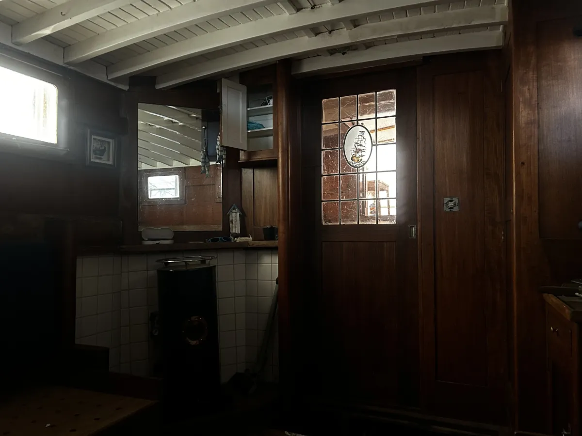 Hout Woonboot De Vlijt Bakdeksalonkruiser