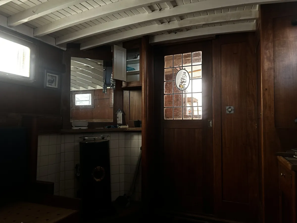 Hout Woonboot De Vlijt Bakdeksalonkruiser