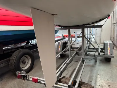 Polyester Voilier Mono Racer 750 Photo 9