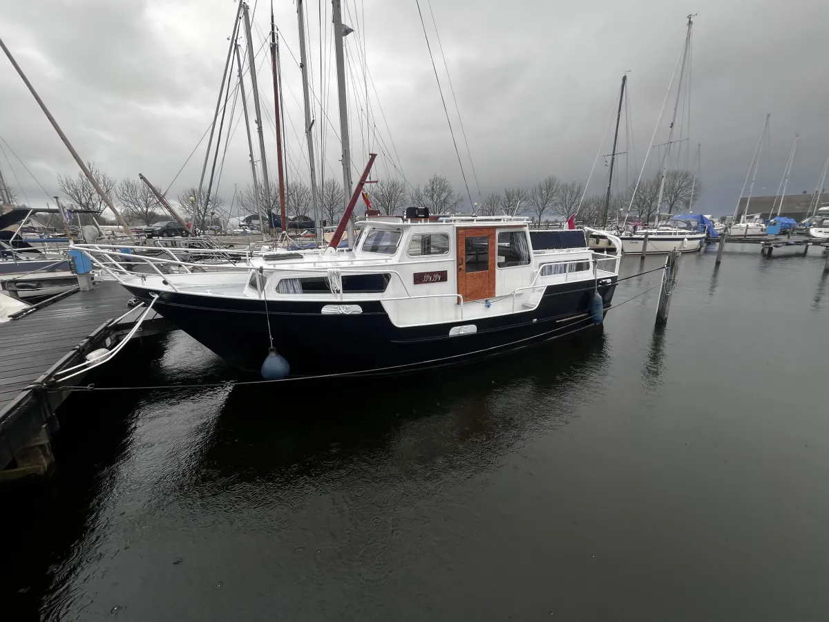 Steel Motorboat Waddenkruiser 900