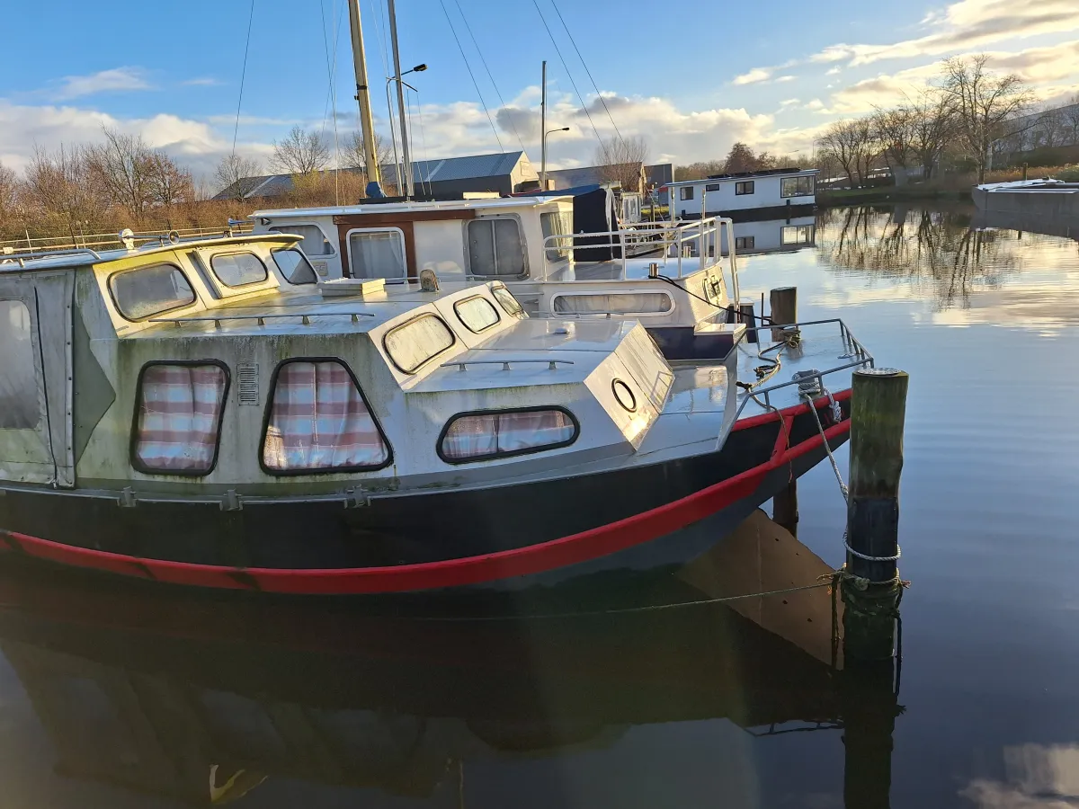 Staal Motorboot Schouw 685