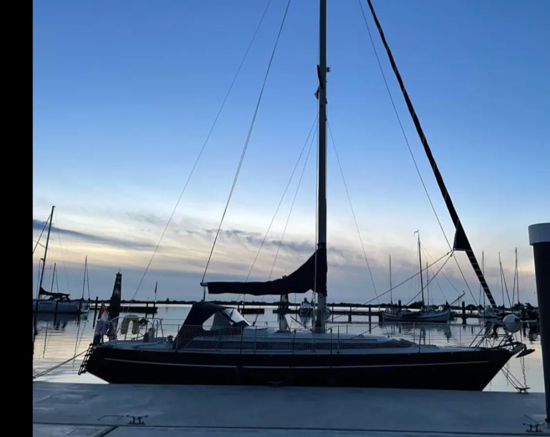 Polyester Zeilboot Dufour 4800