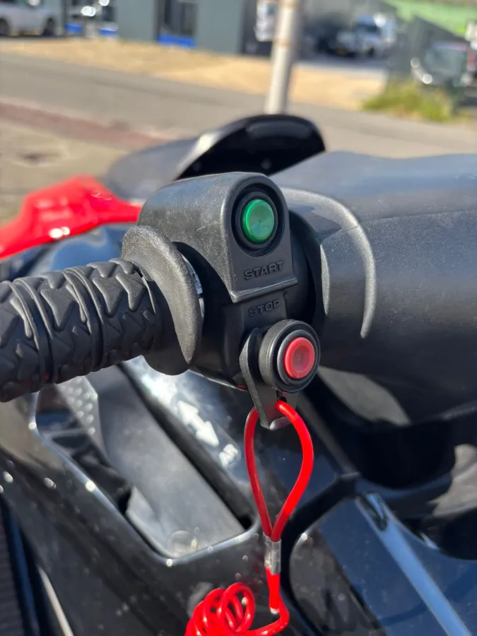 Polyester Jetski Kawasaki Ultra 260X