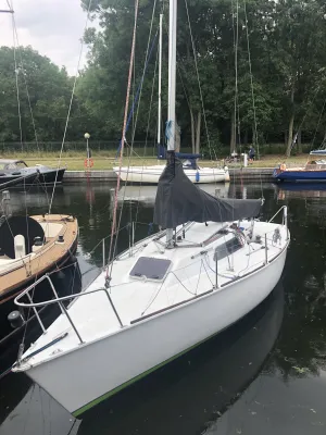 Polyester Segelboot  80 Plus Foto 12