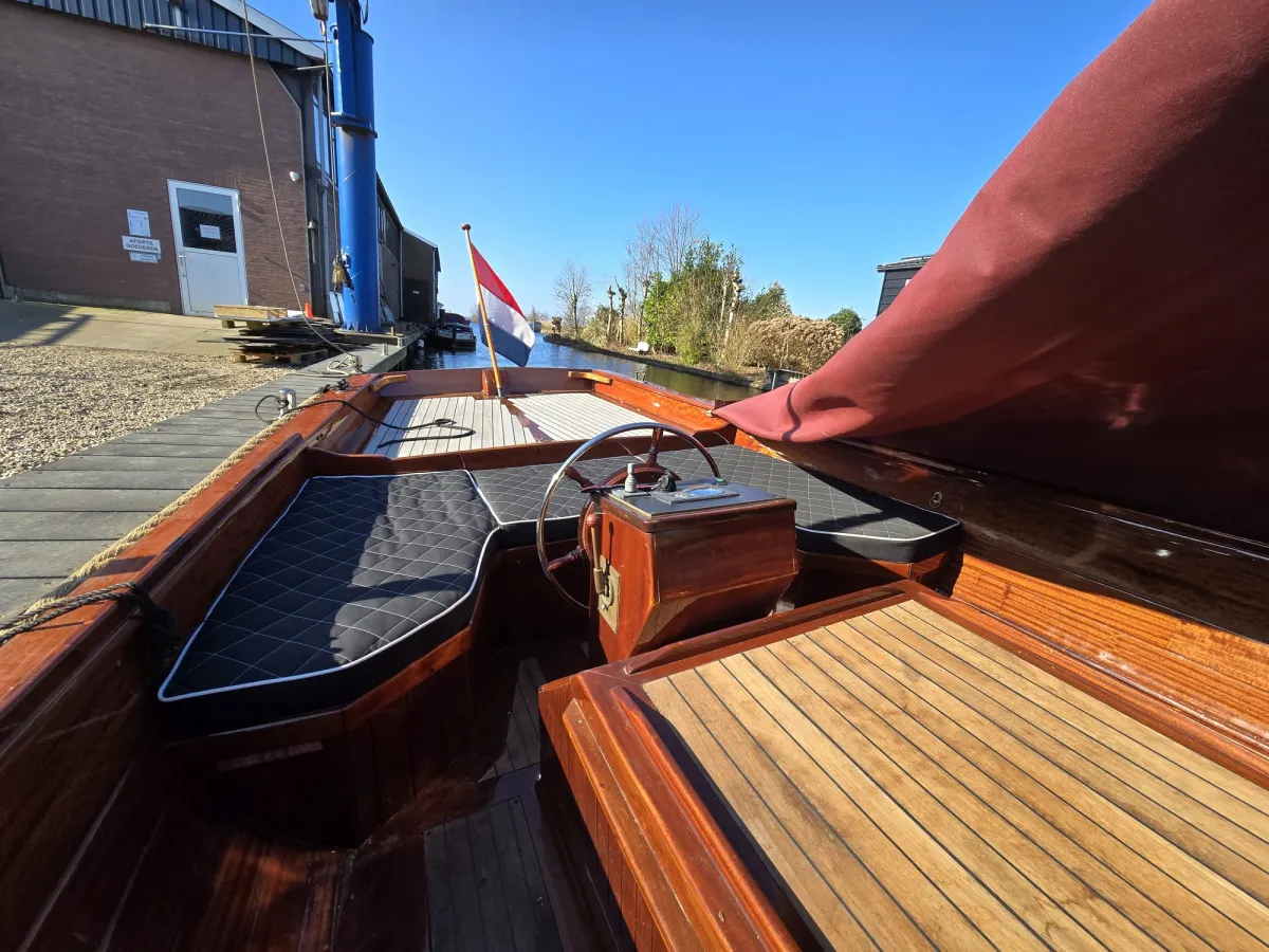 Hout Sloep Admiraal 700