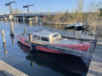 Cabin sailboat 650