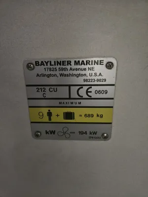 Polyester Speedboot Bayliner 212 Cuddy Foto 18