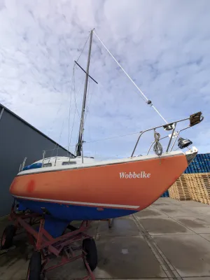Polyester Sailboat Defender 27 Photo 34