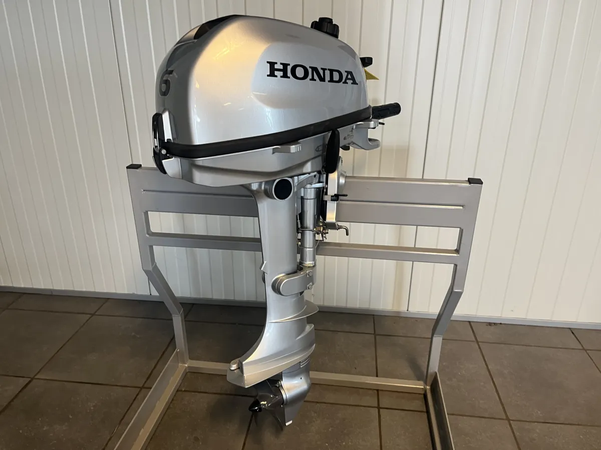  outboard motor Honda BF 6A