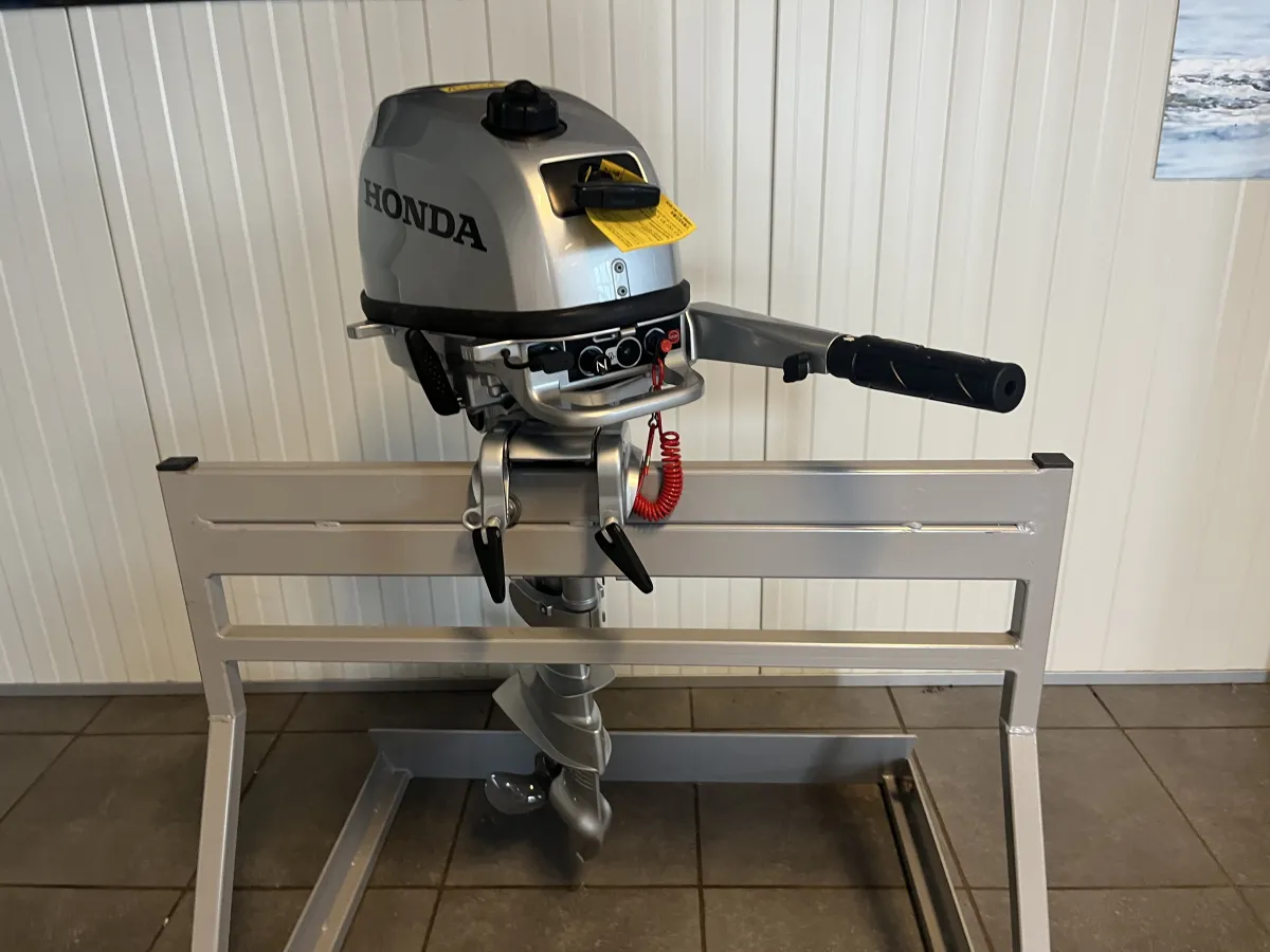  outboard motor Honda BF 6A
