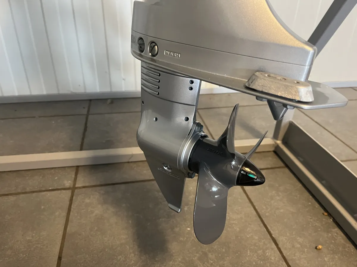  outboard motor Honda BF 6A