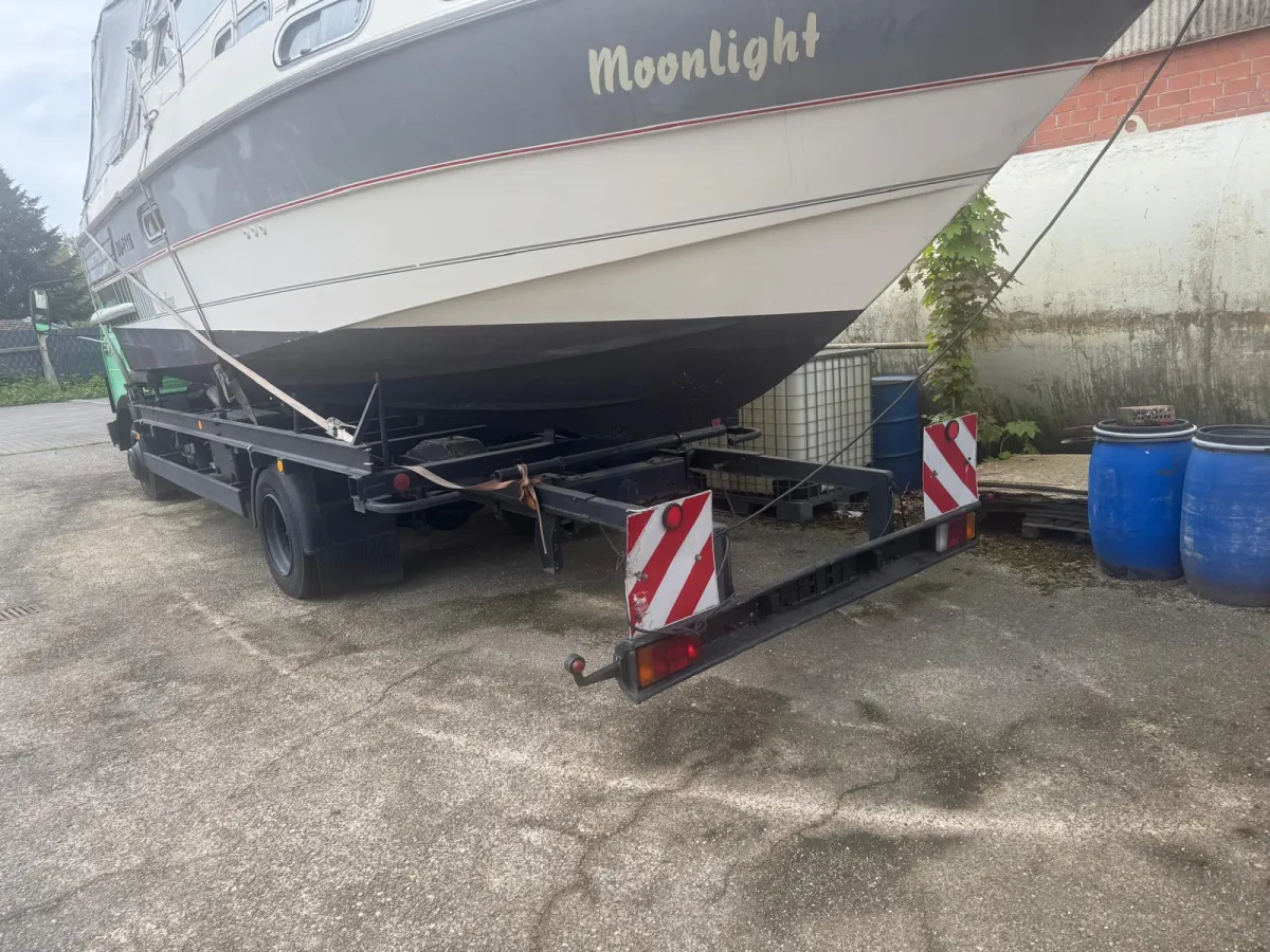 Polyester Motorboat Sealine 285 Family