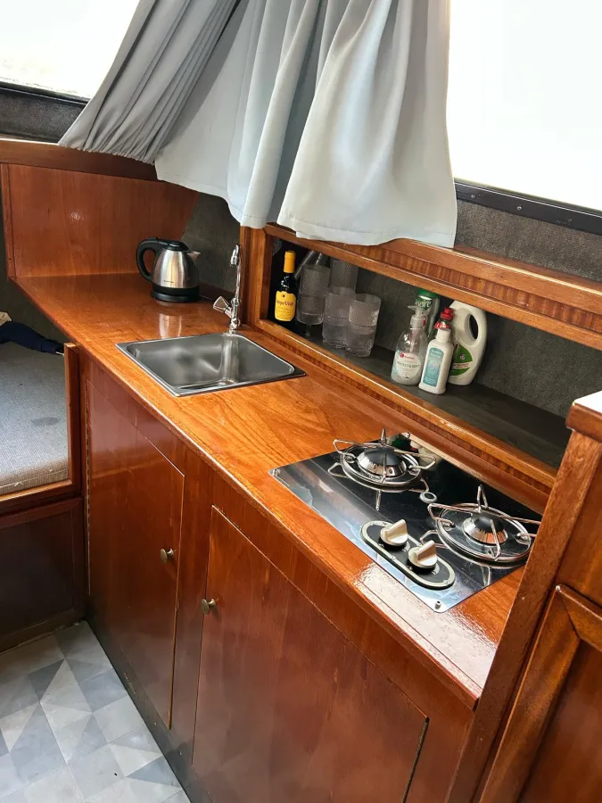 Steel Motorboat Bege Fly 900