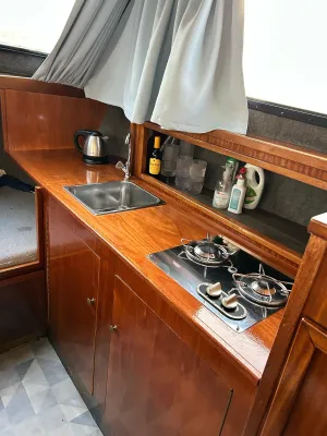 Steel Motorboat Bege Fly 900 Photo 10