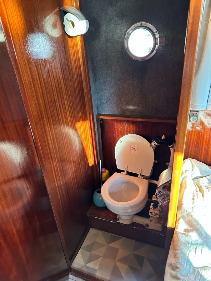 Steel Motorboat Bege Fly 900