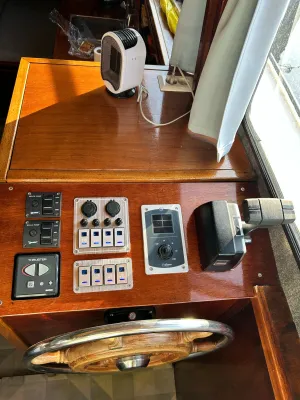 Steel Motorboat Bege Fly 900 Photo 18