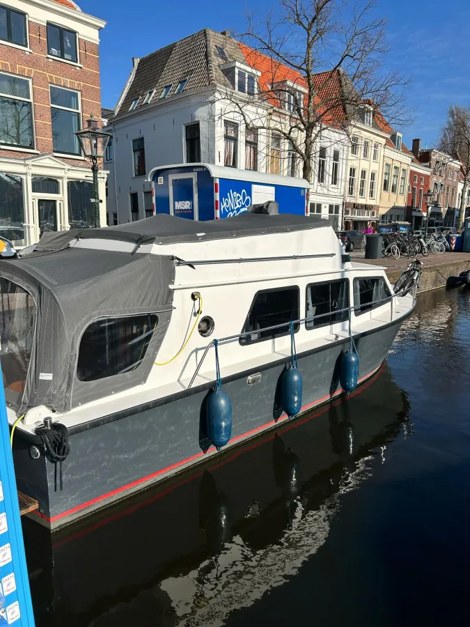Steel Motorboat Bege Fly 900