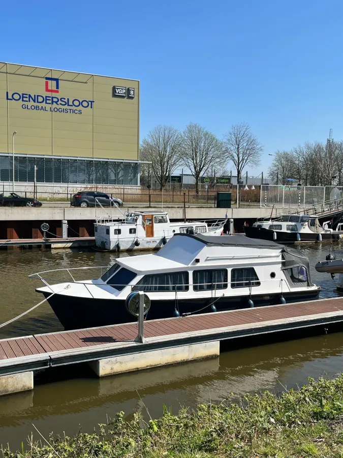 Steel Motorboat Bege Fly 900