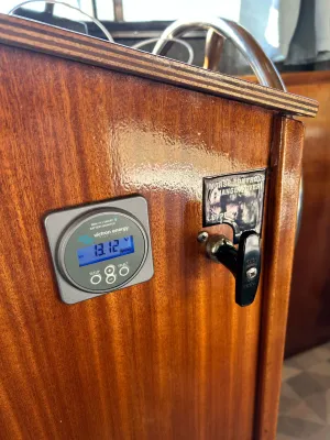 Steel Motorboat Bege Fly 900 Photo 56