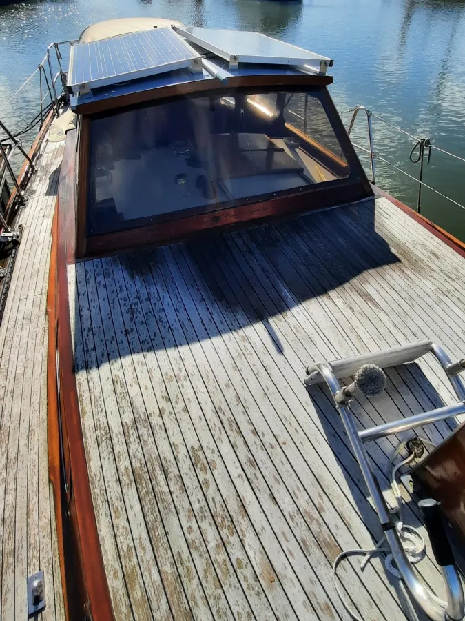 Polyester Sailboat Fellowship 33
