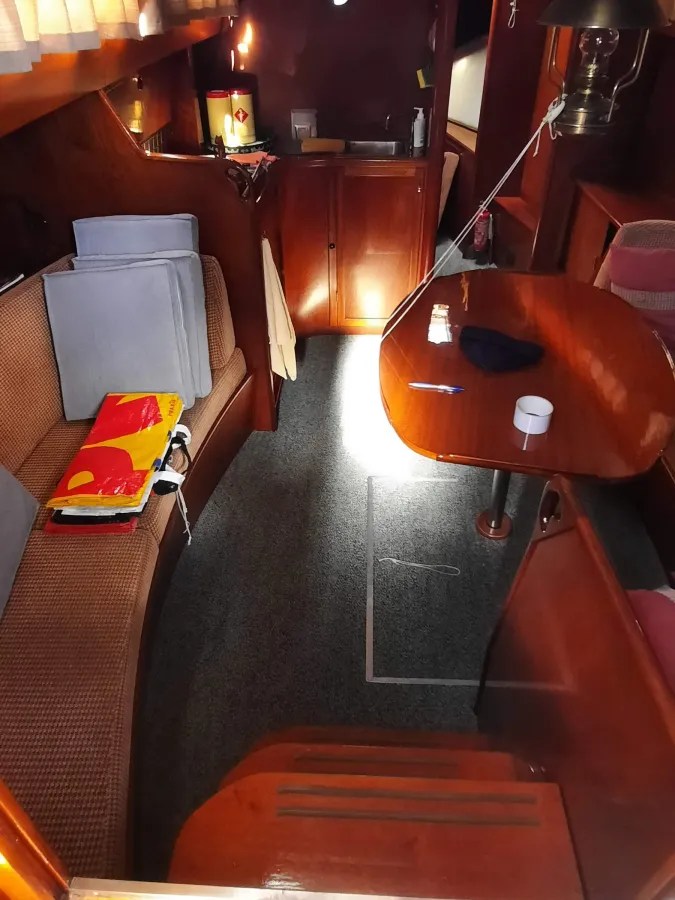 Polyester Sailboat Fellowship 33